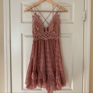 Adella Lace Burnout Slip